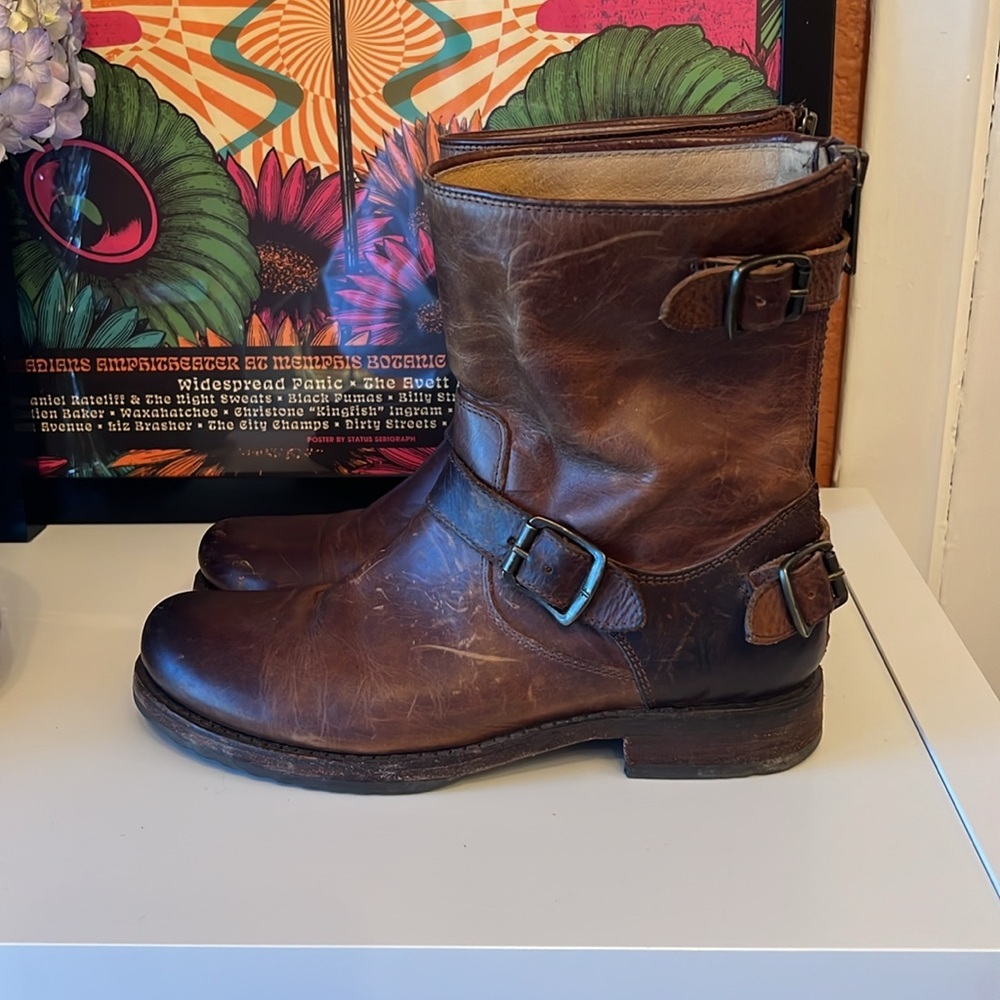 Frye VERONICA SHORT Boots-Sz 8.5